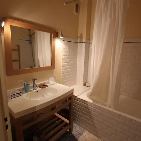 Parisian Flat Near Champs Elysees Appartamento Parigi