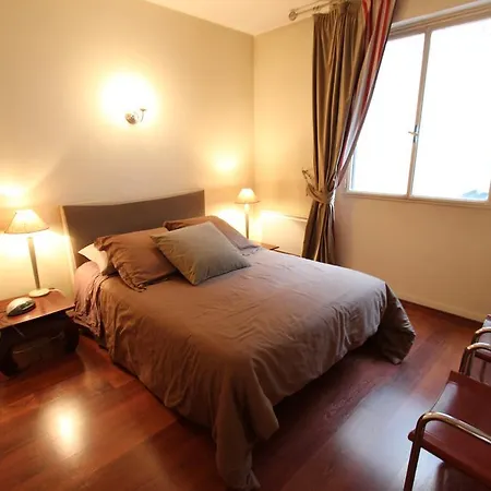 Appartamento Parisian Flat Near Champs Elysees Parigi